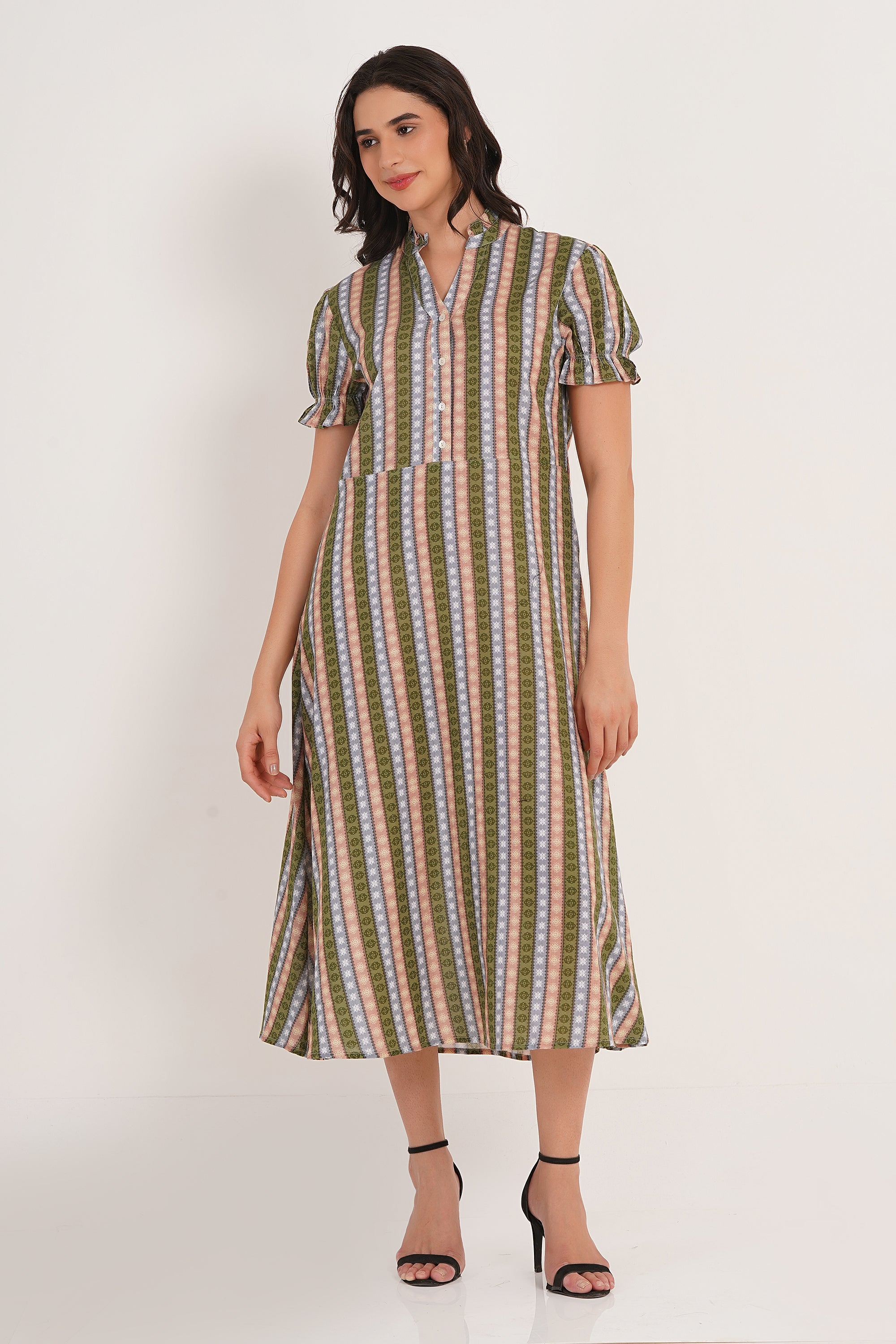 Carolina - Stripe and Medallion