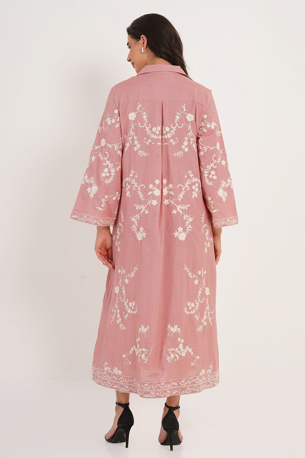 Delphine - Embroidered Dream in Peach