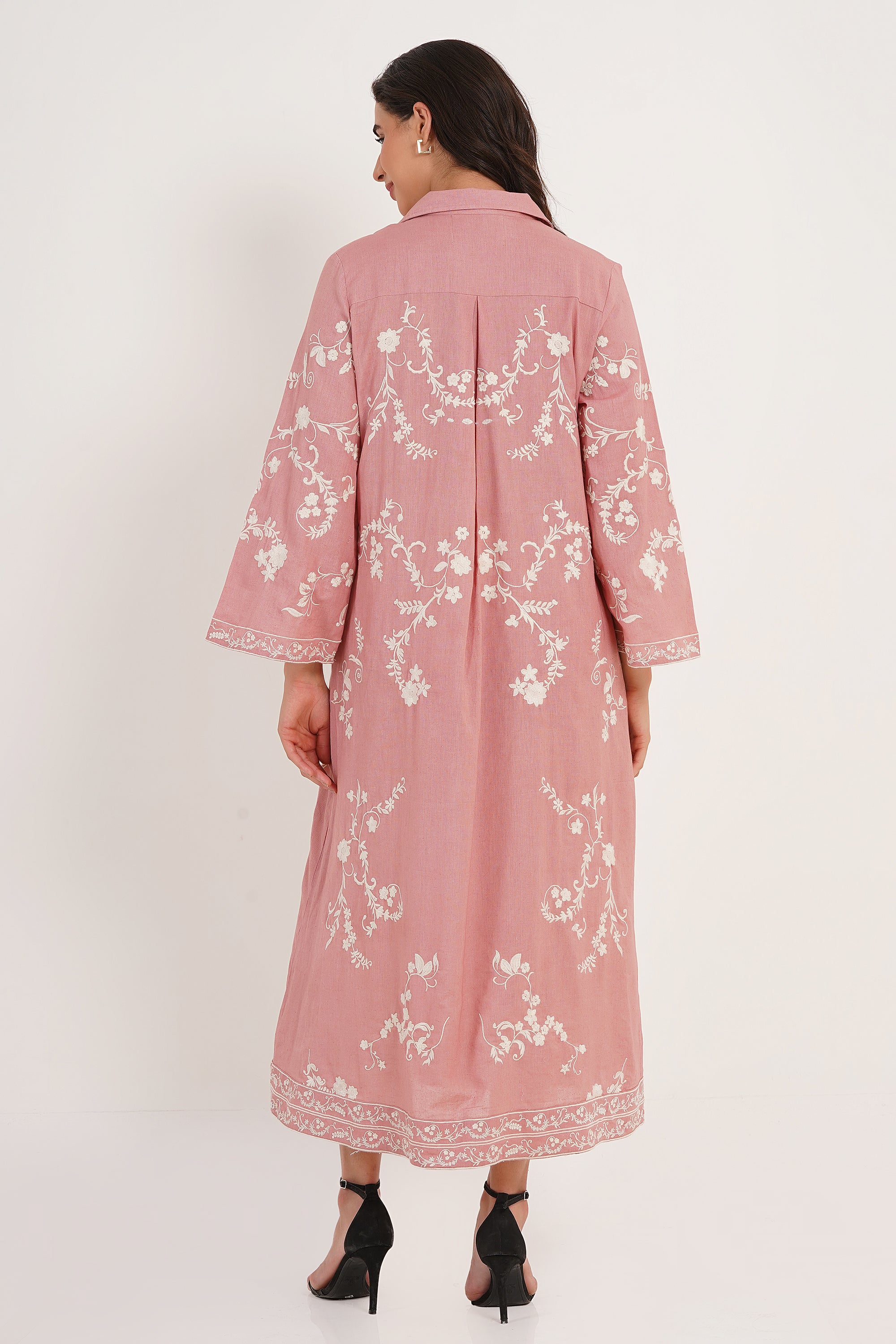 Delphine - Embroidered Dream in Peach