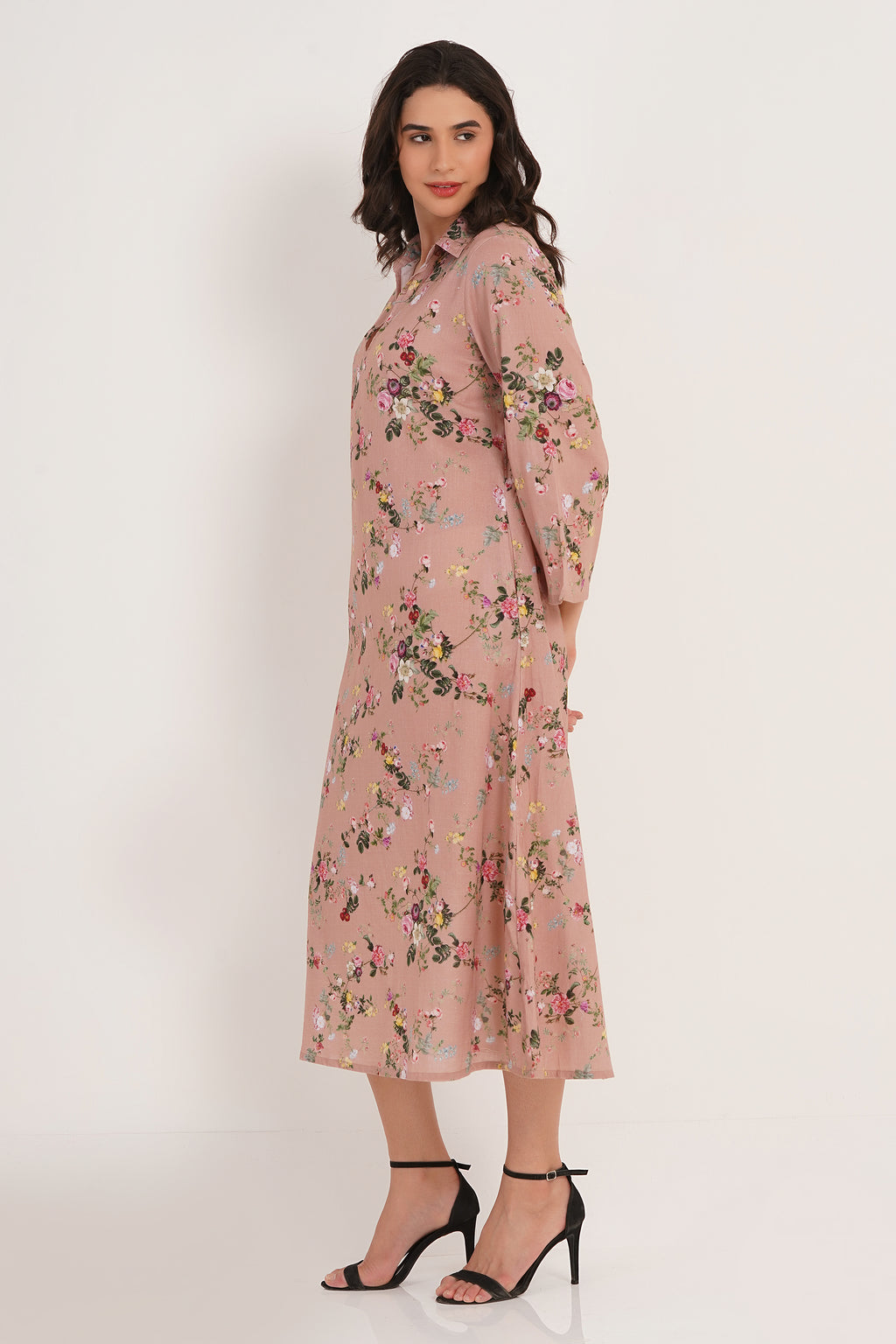 Delphine - Redoute Floral in Dusty Pink