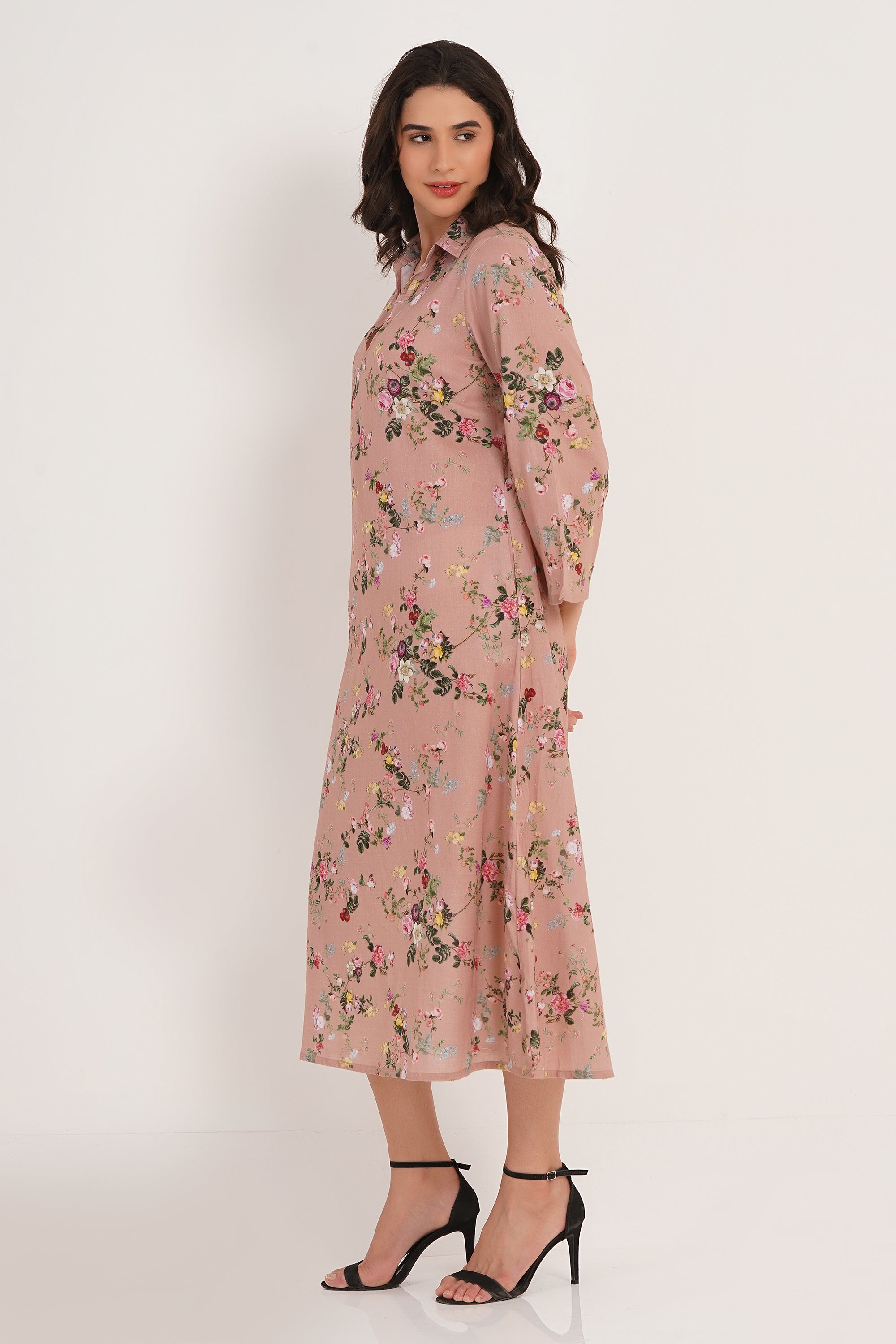 Delphine - Redoute Floral in Dusty Pink