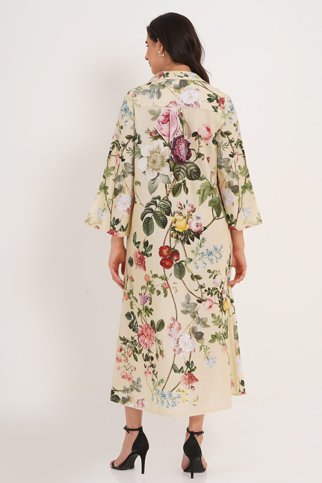 Delphine - Redoute Floral in Lemon Icing