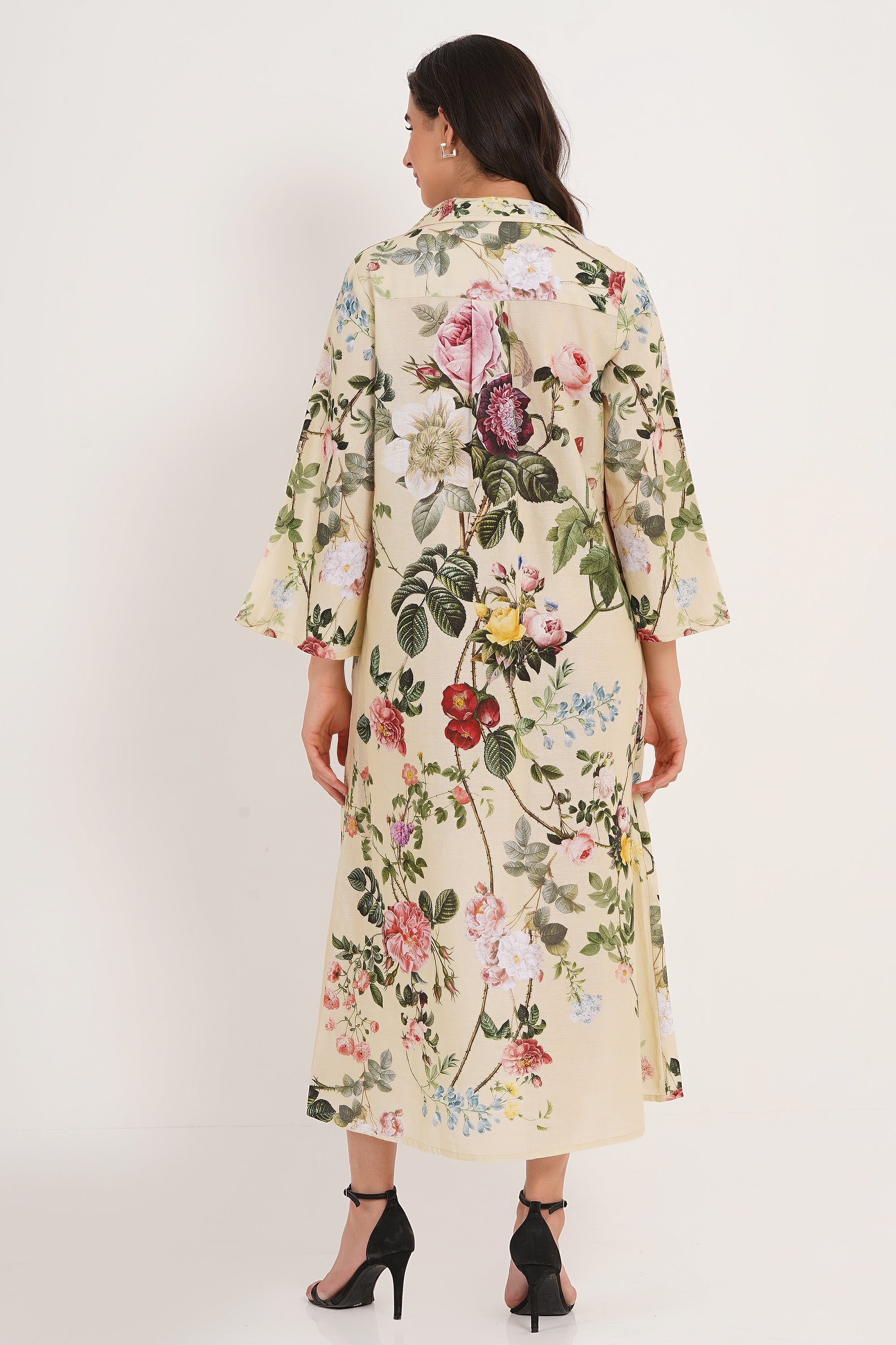 Delphine - Redoute Floral in Lemon Icing