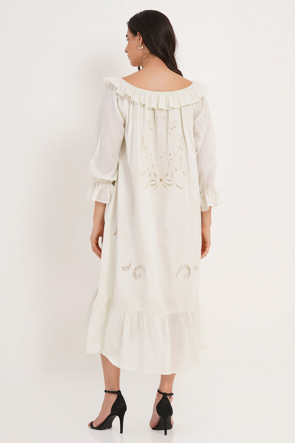 Nellie - Embroidered Dream