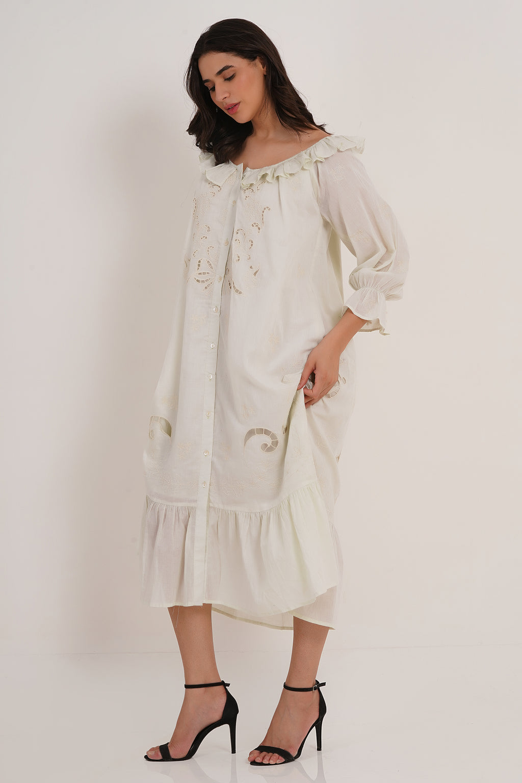 Nellie - Embroidered Dream
